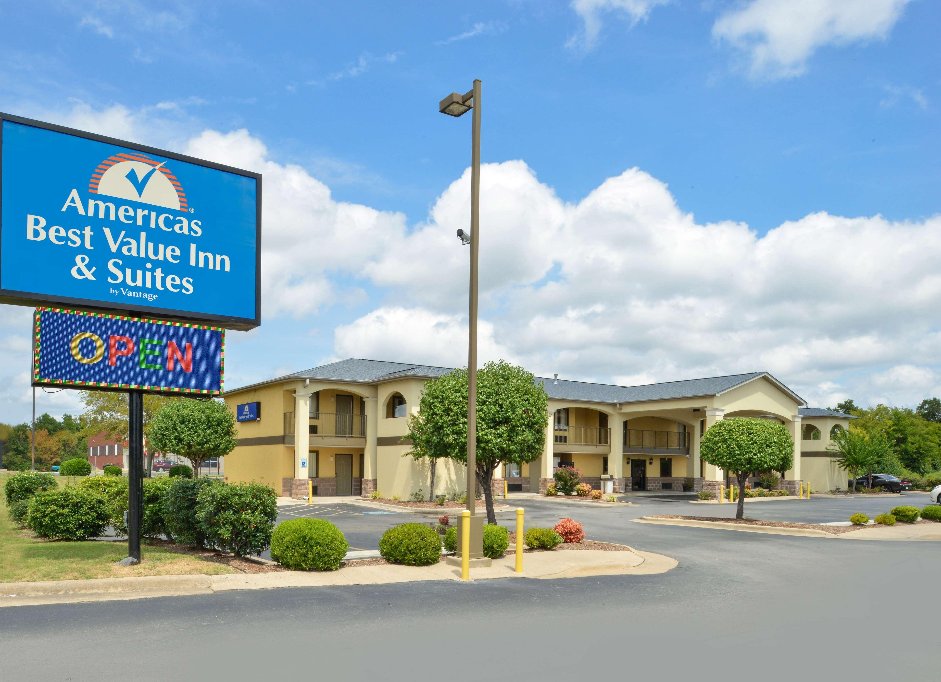 Americas Best Value Inn And Suites Little Rock Zewnętrze zdjęcie