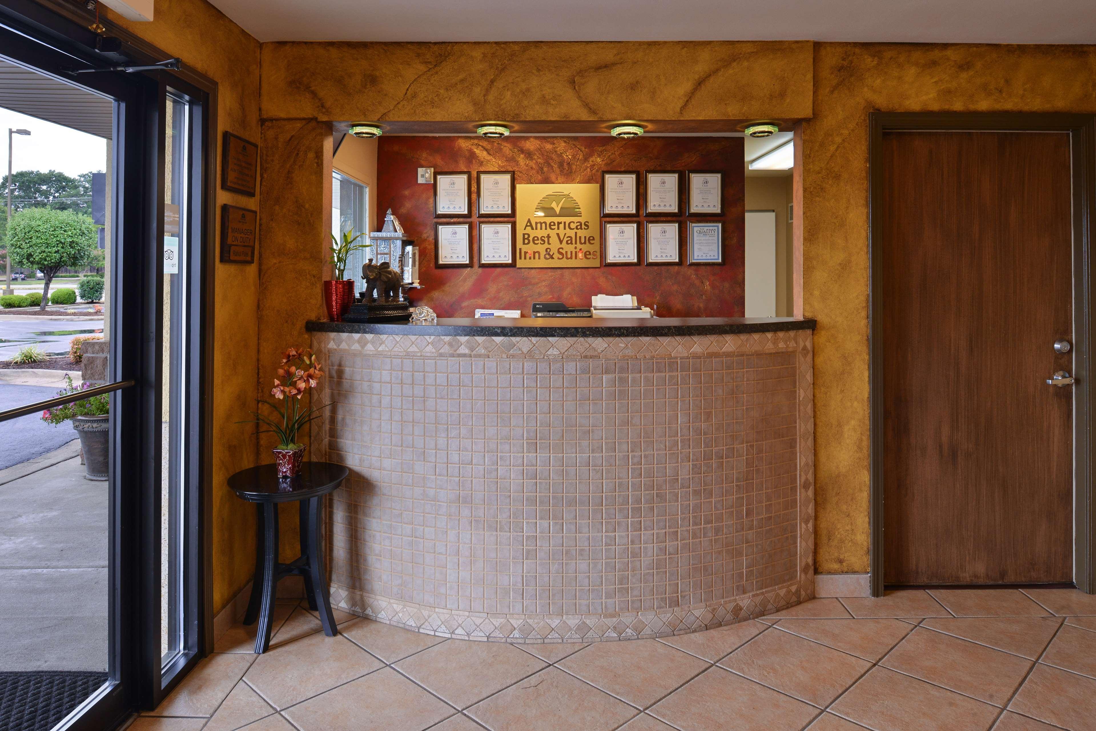 Americas Best Value Inn And Suites Little Rock Zewnętrze zdjęcie