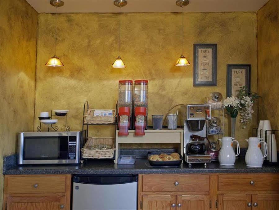 Americas Best Value Inn And Suites Little Rock Zewnętrze zdjęcie